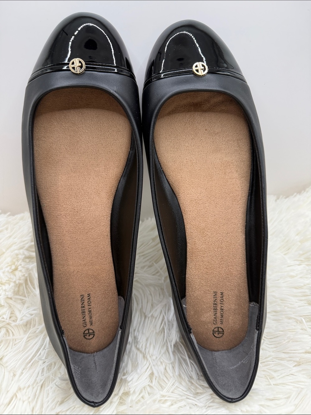 Giani Bernini Black Patent Cap-Toe Ballet Flats with Gold Logo